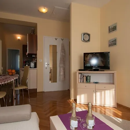 Iva 1, Wonderful View Of Kvarner Bay Opatija Exterior photo